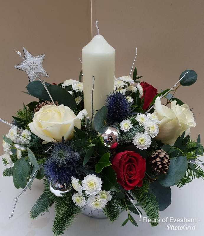 Christmas Candle  Arrangement