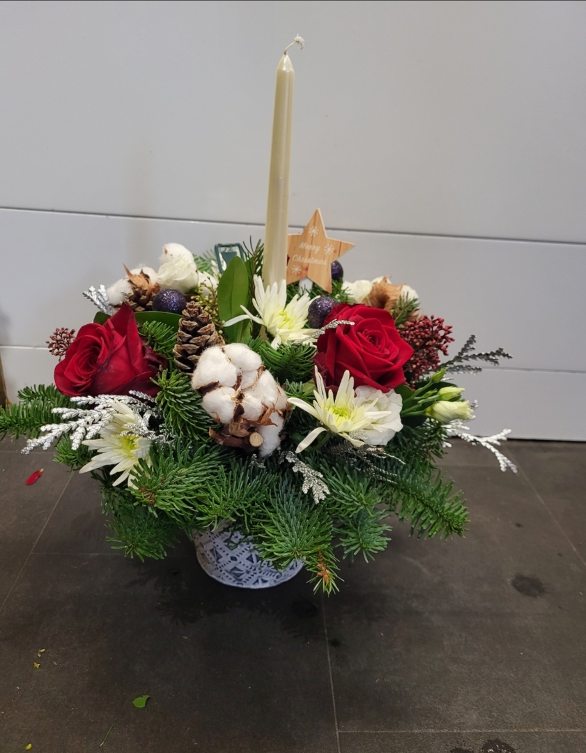 Christmas Candle  Arrangement