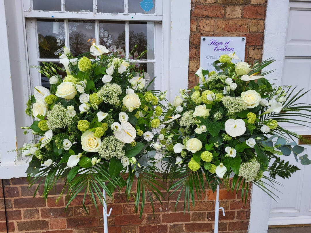 Pedestal Arrangement