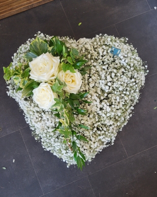 Heart Gypsophila Adornment