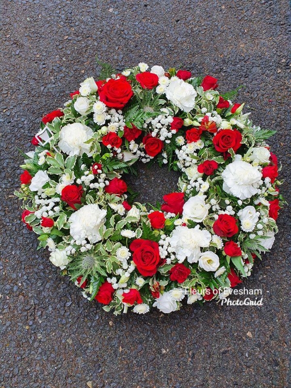 Red and White Wreath