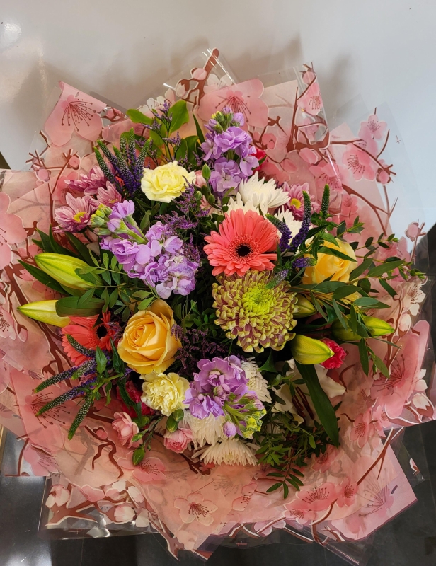 Large Hand Tied Bouquet